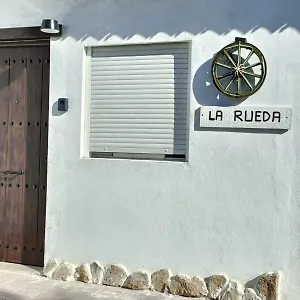 apt-la-rueda-campo-y-playa-en-el-medano.adeje-hotels.com/