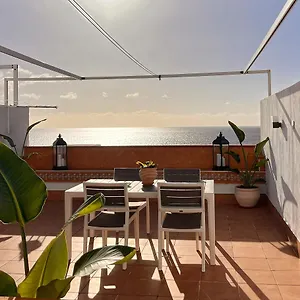 apt-canary-treasure-sunset-by-the-sea-modern-with-ocean-views.in-canary-islands.com/